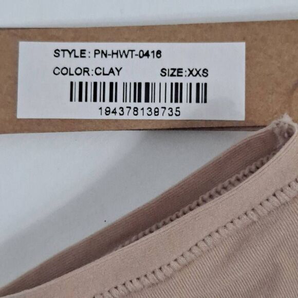 Skims panty Nwt - Picture 4 of 7